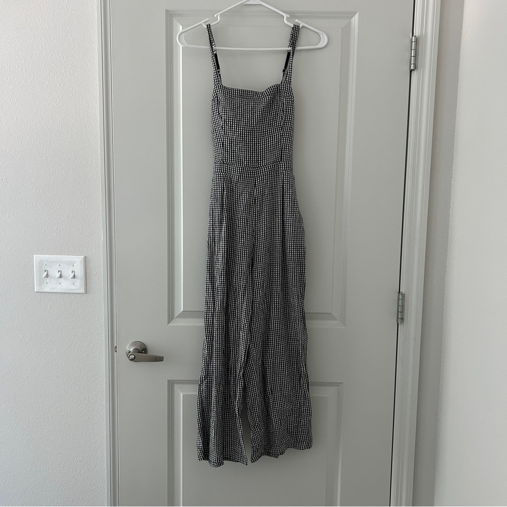 Hollister Gingham Jumpsuit Cropped Legs + Tie Back